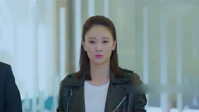 国产富婆女女调教视频,奢华生活背后的自律与智慧